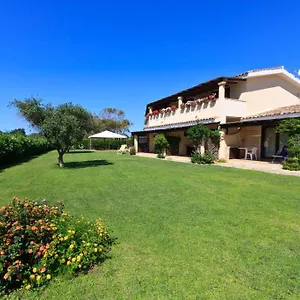 https://porto-giunco-residence.in-sardinia.net